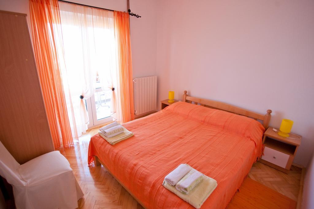 Apartments Marinic Примоштен Номер фото
