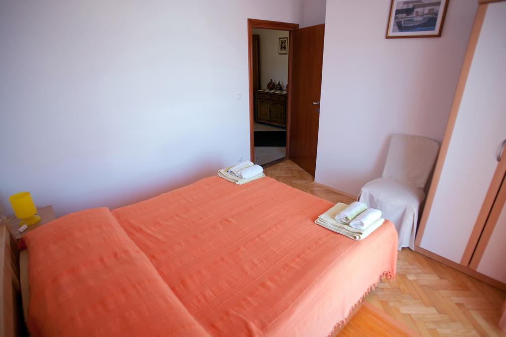 Apartments Marinic Примоштен Номер фото
