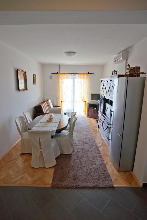 Apartments Marinic Примоштен Номер фото